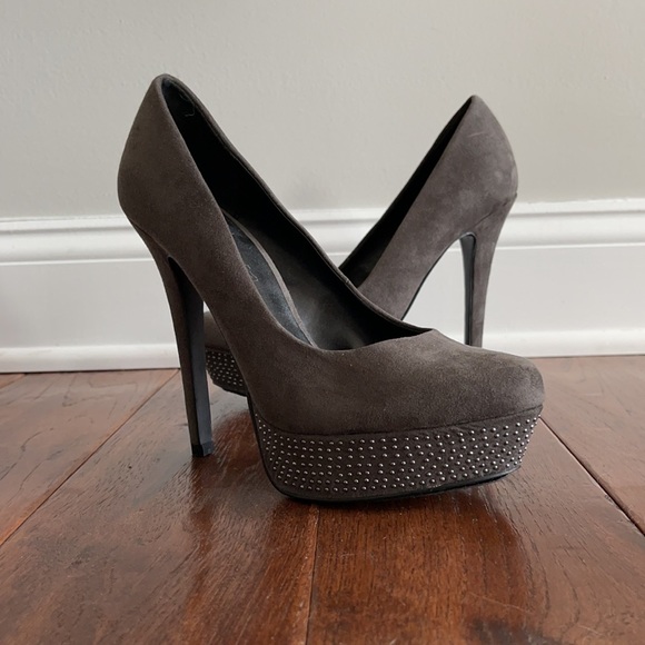 Aldo Suede Gray Platform Heels with Silver Beading - Picture 2 of 5